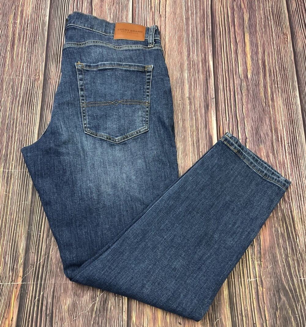 Lucky Brand Jeans 412 Athletic Slim Mens Sz 36x32 (Measures 36x31)